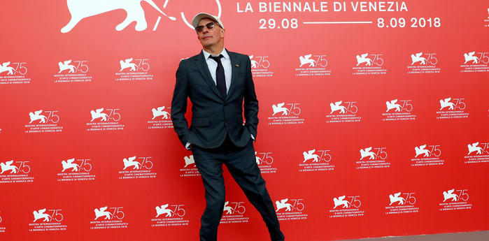 Mostra de Venise 2018: Les frères Sisters (Casting: Mathilde Snodgrass) de Jacques Audiard remporte le Lion d'Argent du meilleur réalisateur. - La 75ème Mostra de Venise vient de remettre ses prix en attribuant sa plus importante distinction au film "Roma" du Mexicain Alfonso Cuaron. Le Français Jacques Audiard, qui avait marqué son arrivée à Venise avec un discours au sujet de la faible représentativités des femmes à la tête des festivals internationaux, est à nouveau récompensé en tant que réalisateur pour son premier long-métrage tourné aux Etats-Unis. C'est la première fois que Mathilde Snodgrass (qui intervient sur beaucoup de productions en langue anglaise) collabore avec le réalisateur.